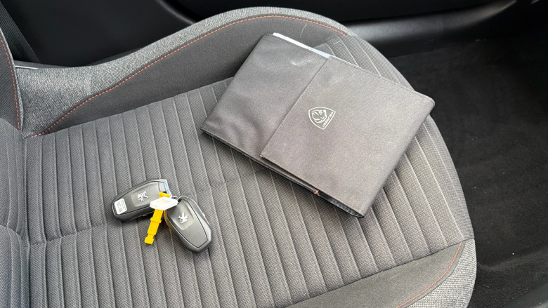 Peugeot 208 1.2 PureTech Active Premium 5dr Petrol Hatchback